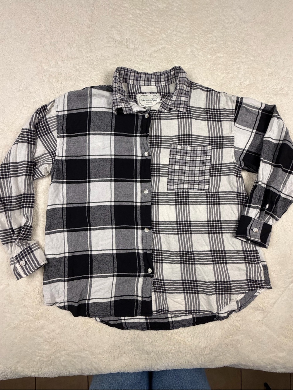 American Eagle Outfitters Black and White Plaid Mixed Button-Down Shirt flannel